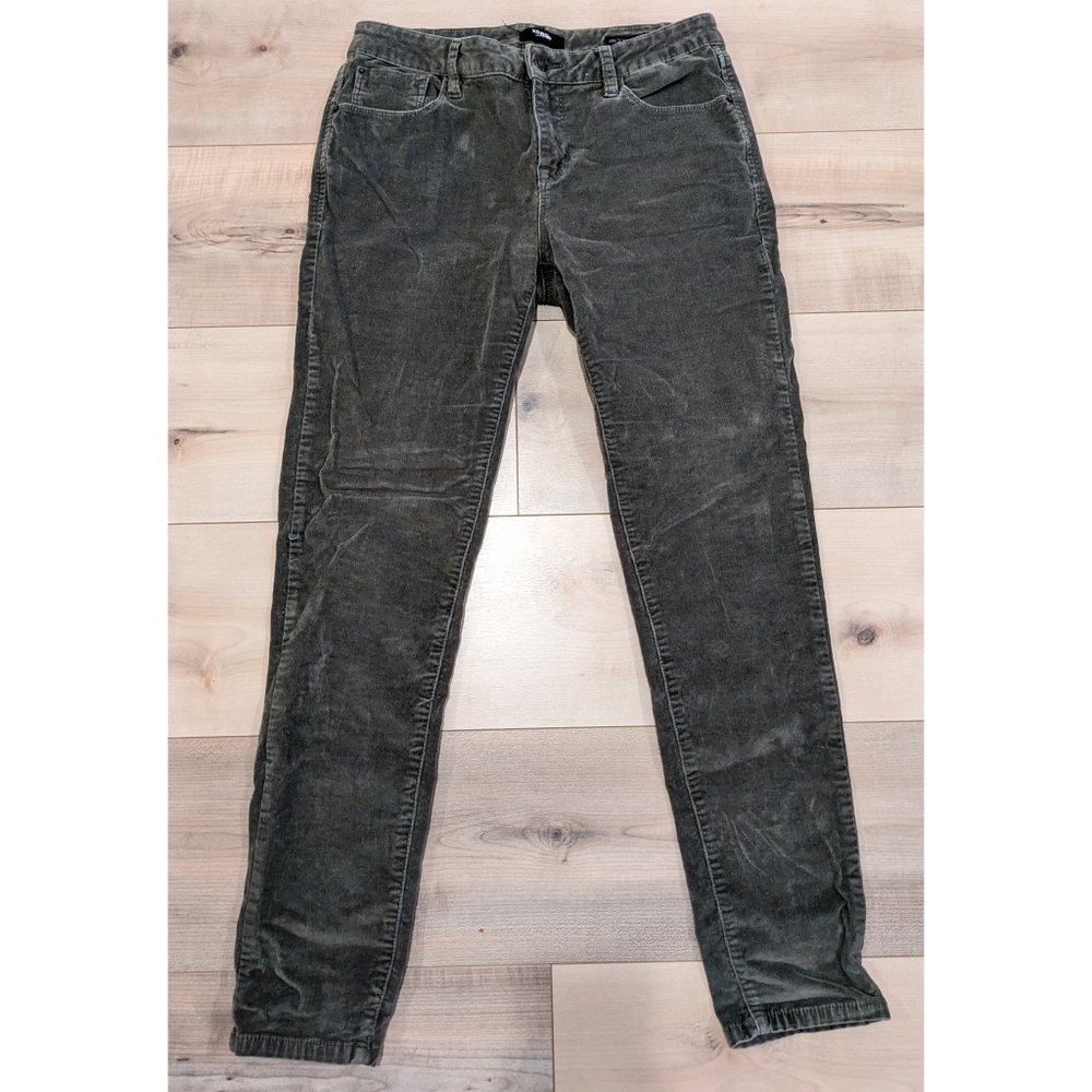 Kensie Knockout Skinny Mid Rise Corduroys
